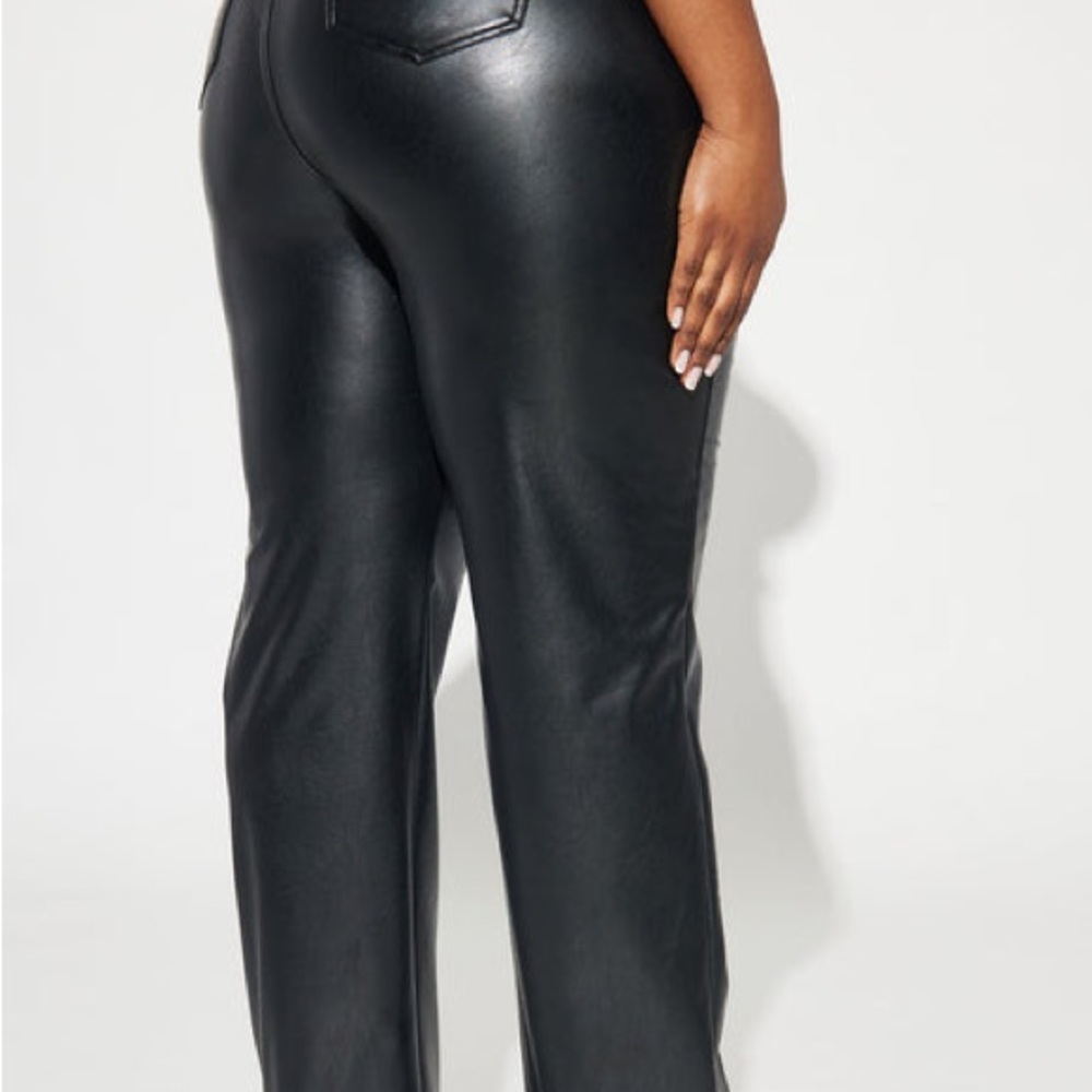 Sz M women Fashion Nova Truly chic faux leather pant black New - Picture 6 of 14